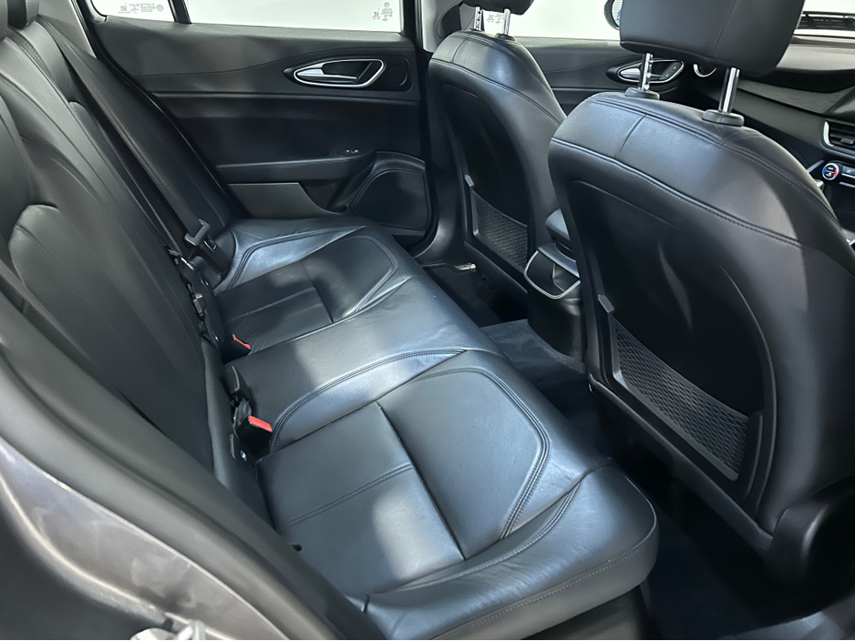 2017 Alfa Romeo Giulia 2.2JTD 180HP SUPER LUXURY 4DR AUTO €16,900