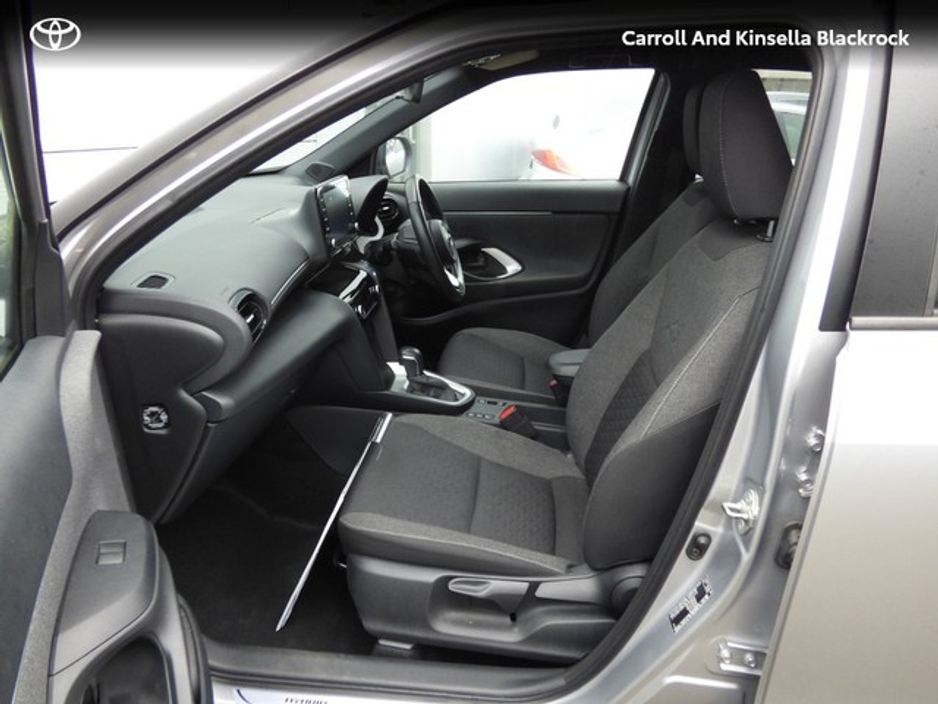 2023 Toyota Yaris Cross Hybrid Luna Sport €29,450