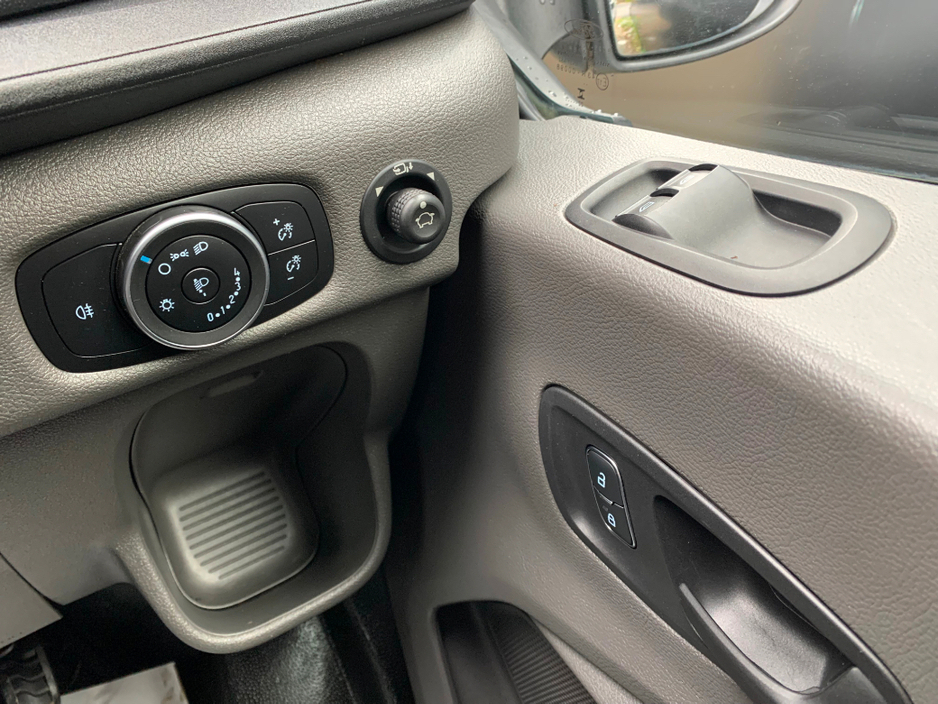 2023 Ford Transit JUMBO 2.0 TDCI 130 PS 350E RWD // PRICE EXCL. VAT // ONE OWNER // GREAT CONDITION // 11/26 CVRT //