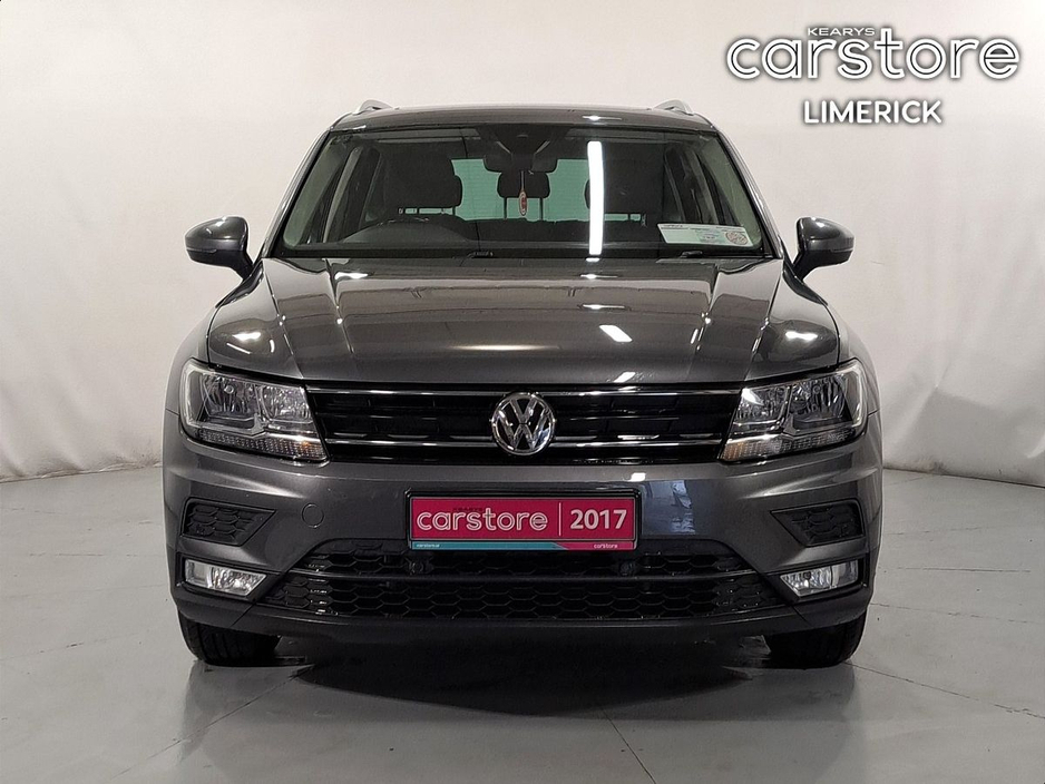 2017 Volkswagen Tiguan - image 8