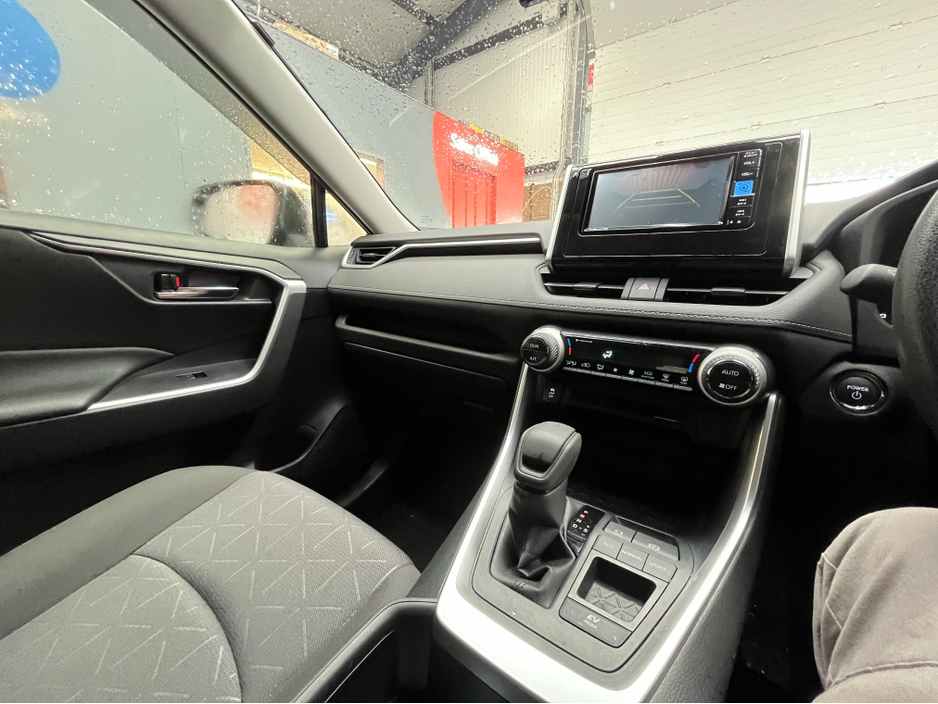 2024 Toyota Rav4 - image 14