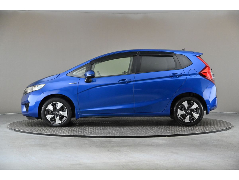 2016 Honda Fit - image 11
