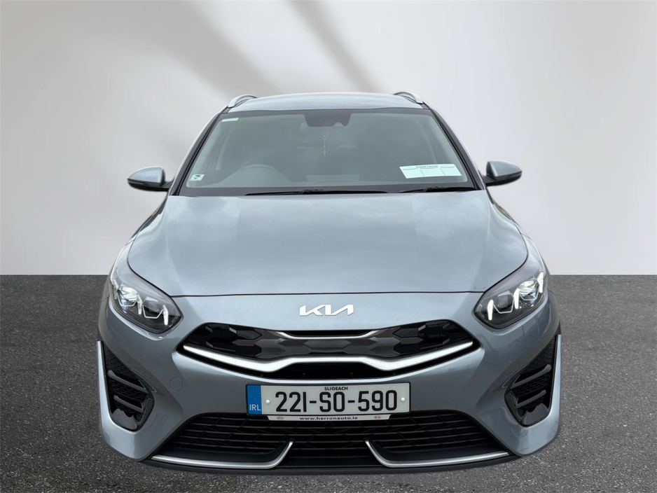 2022 Kia Ceed - image 4