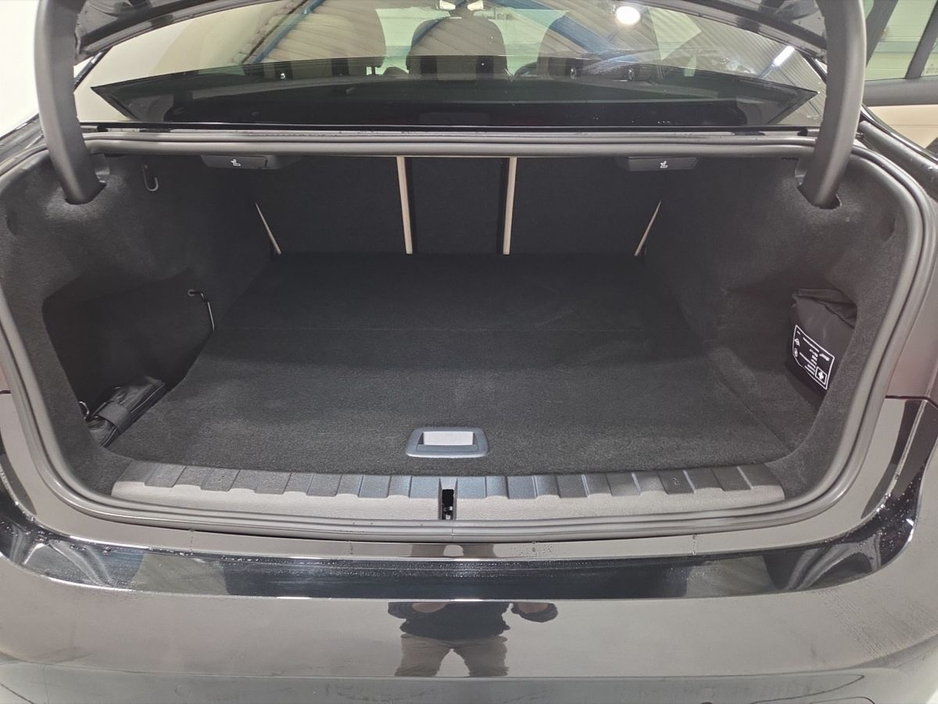 2026 BMW 3 Series 330e M Sport Saloon