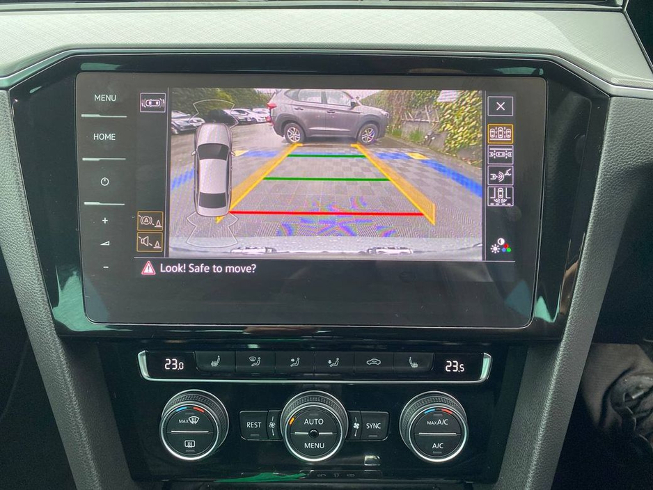 2020 Volkswagen Passat - image 7