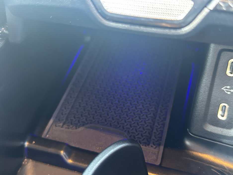 2025 Mercedes-Benz GLC Class - image 30