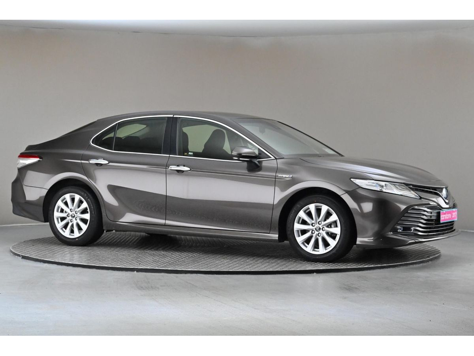 2017 Toyota Camry 2.5 HYBRID *PARK SENSORS*REVERSE CAM* €19,890
