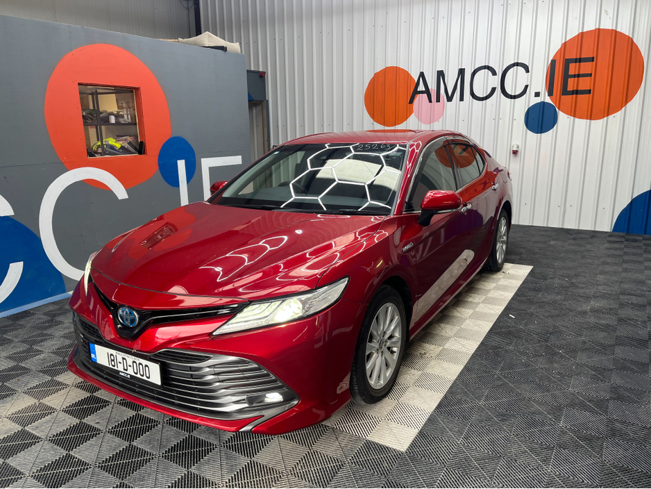 2018 Toyota Camry - image 5