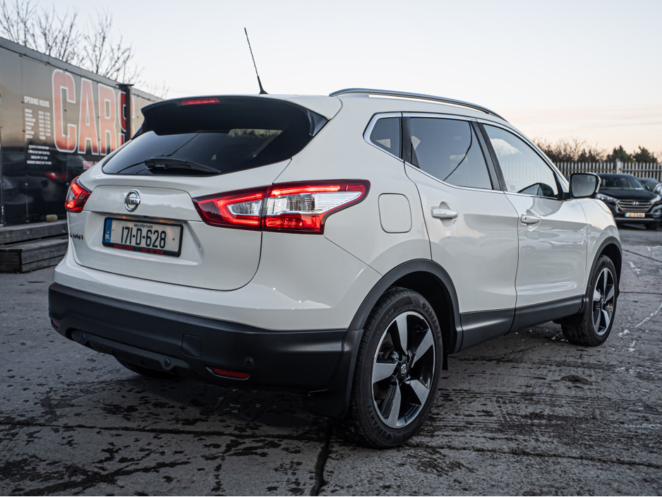 2017 Nissan Qashqai 2017 Qashqai 1.2/1 owner/High spec/1yr warranty €15,888