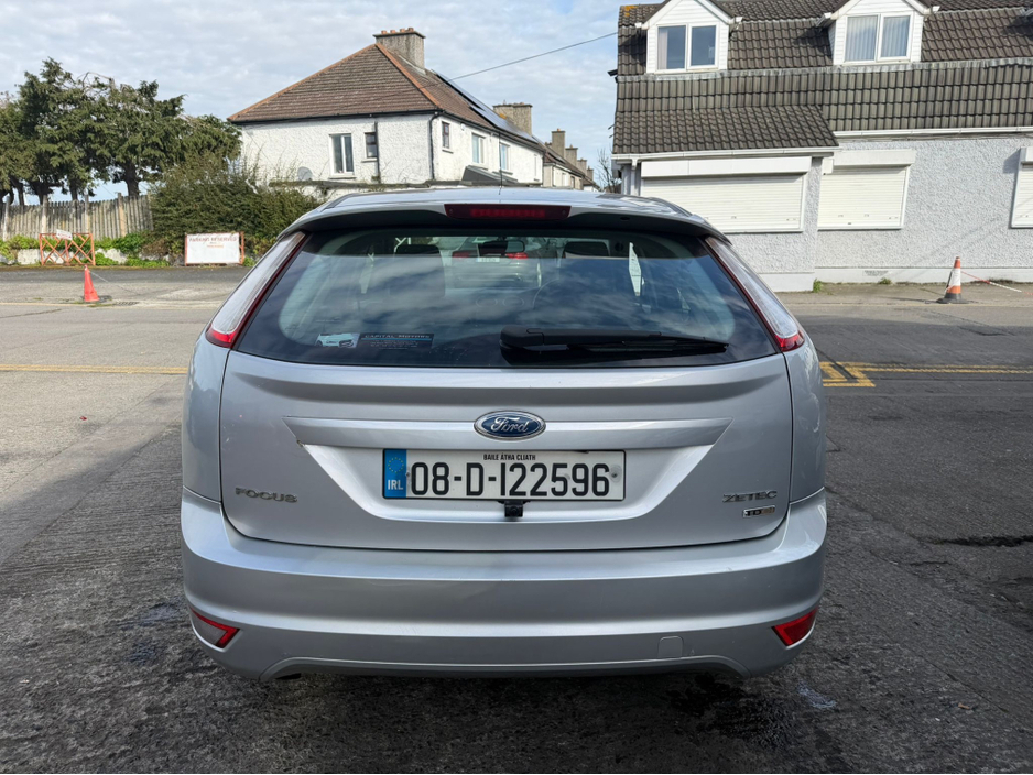 2008 Ford Focus - image 6