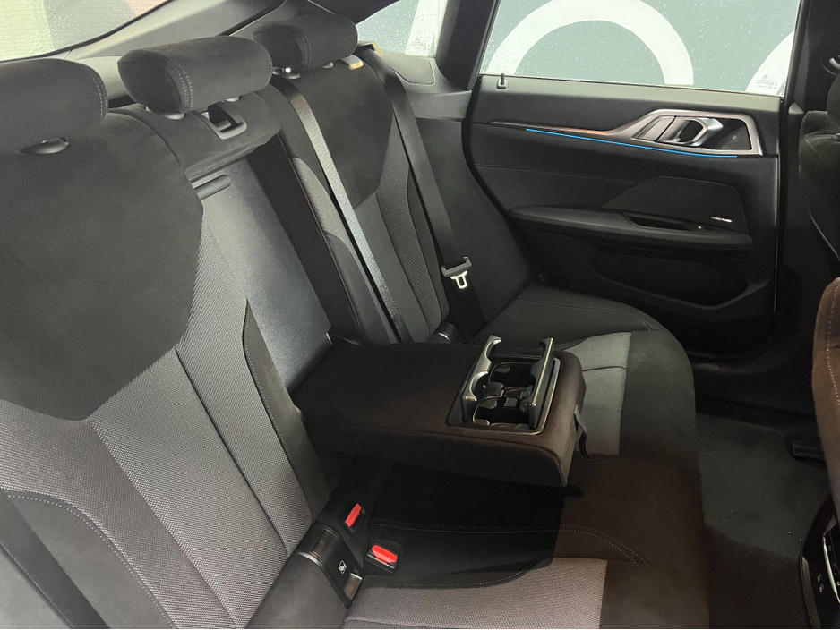 2025 BMW i4 - image 18