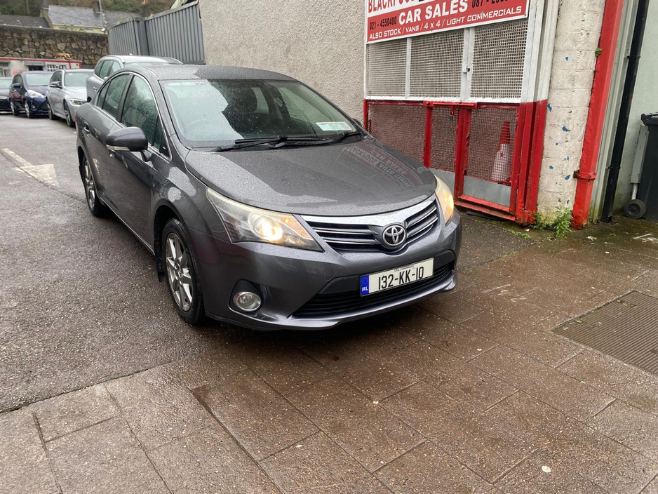 2013 Toyota Avensis - image 14