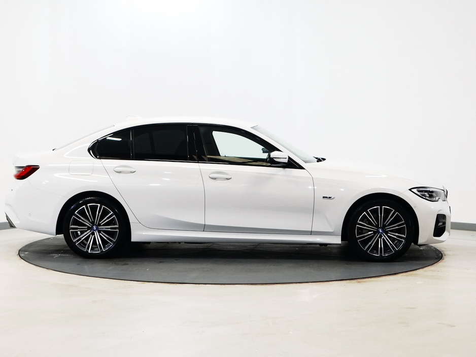 2022 BMW 3 Series *14* M SPORT AUTO €30,900