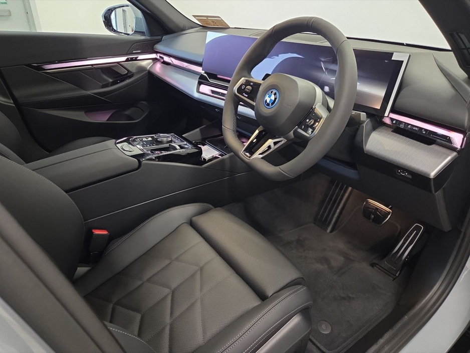 2026 BMW 5 Series 530e Msport Saloon €80,072