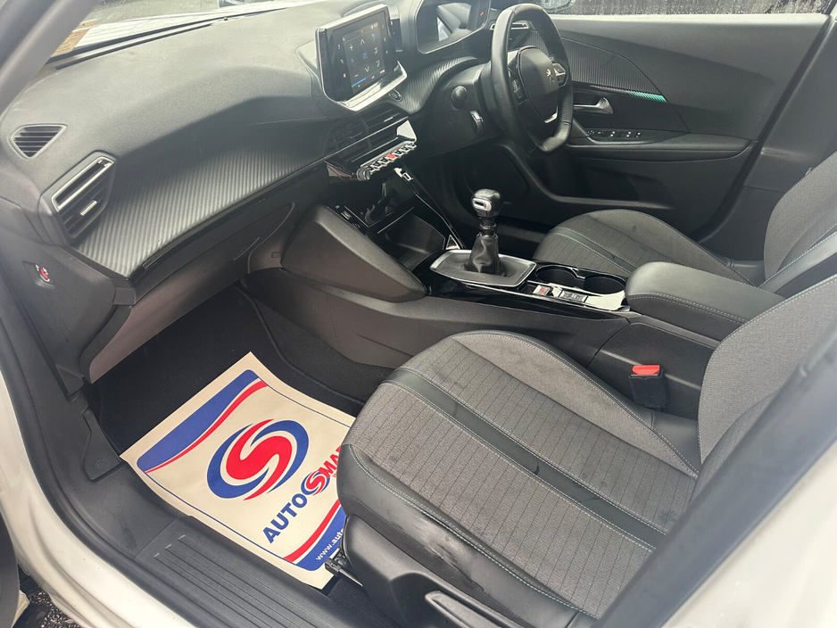 2022 Peugeot 2008 1.2 Puretech 100bhp Allure €21,895