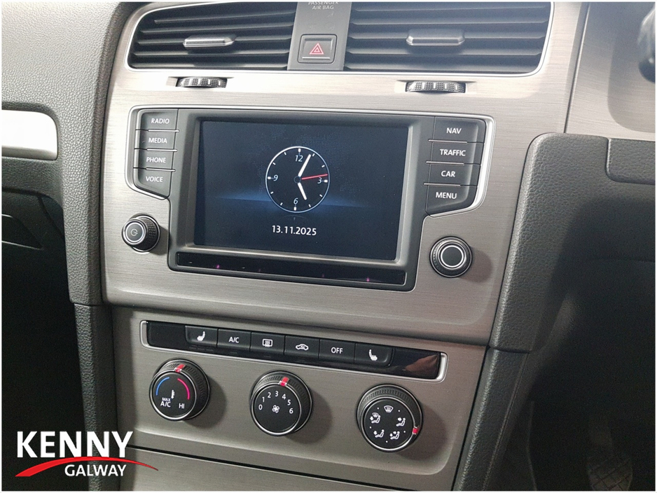 2016 Volkswagen Golf - image 16