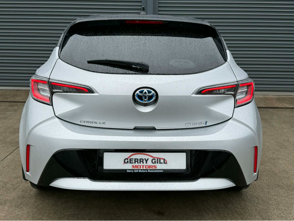 2021 Toyota Corolla - image 5
