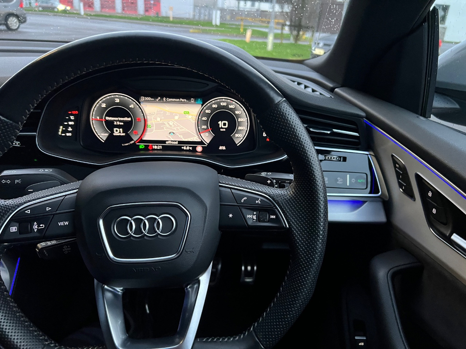 2019 Audi Q8 - image 29
