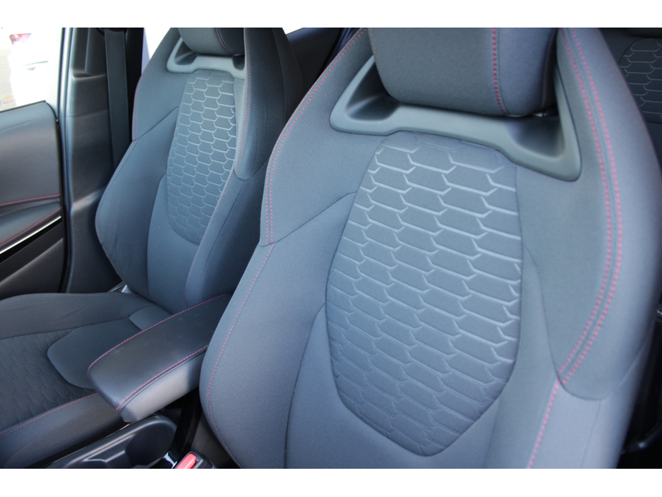 2020 Toyota Corolla - image 24