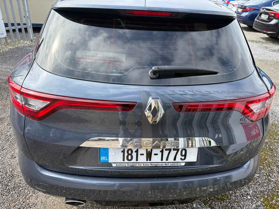 2018 Renault Megane - image 3