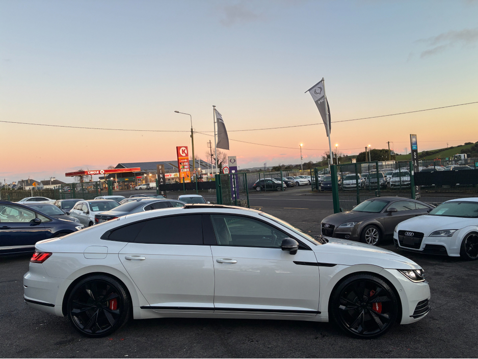 2019 Volkswagen Arteon ( 192 ) 2.0 TSI PANORAMIC SUNROOF 4 MOTION 280BHP VIRTUAL DASH FULL LEATHER HEATED ELECTRIC SEATS SAT NAV CARPLAY ANDROID AUTO BLIND SPORT PARKING SENSORS SELF PARKING ASSIST 360 CAMERA DYNAUDIO SOUND €30,950