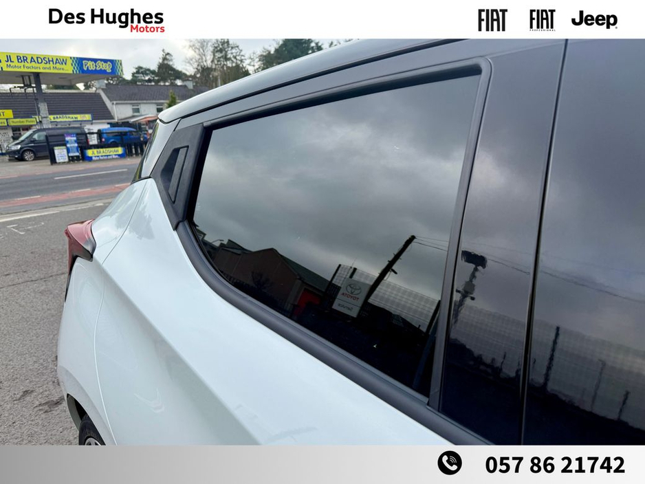 2021 Nissan Micra - image 12