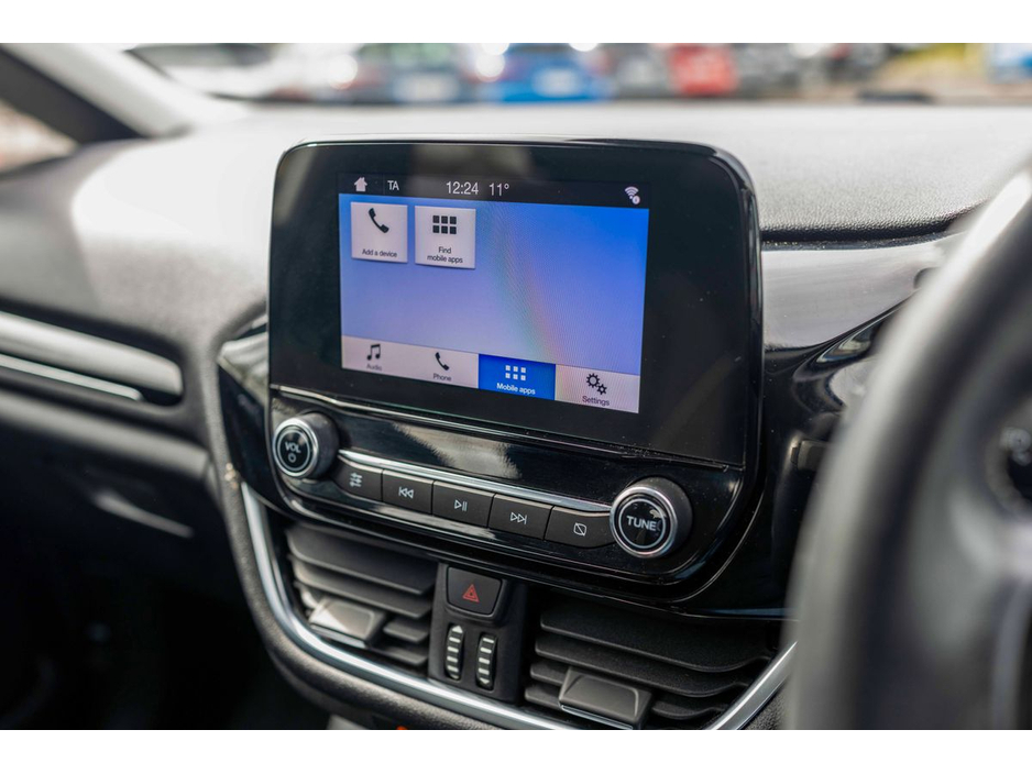 2018 Ford Fiesta - image 20