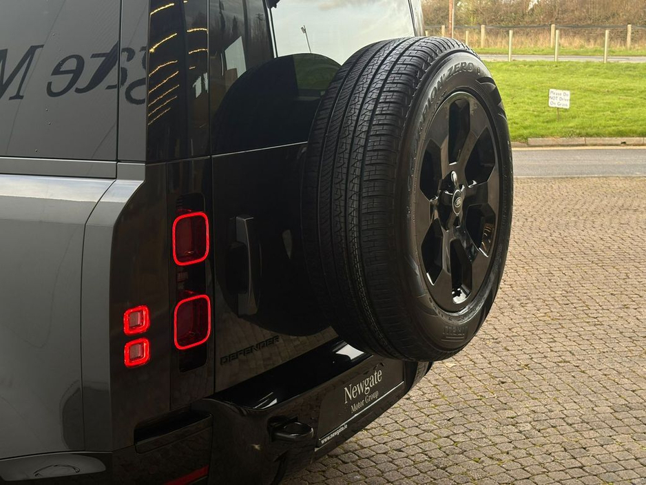 2025 Land Rover Defender - image 40