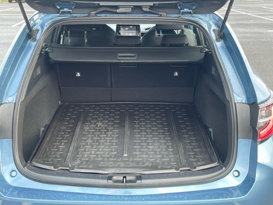 2022 Toyota Corolla - image 10