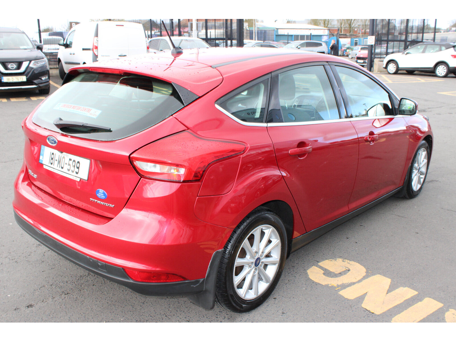 2018 Ford Focus - image 5