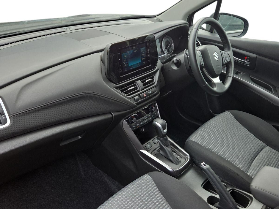 2024 Suzuki SX4 - image 4