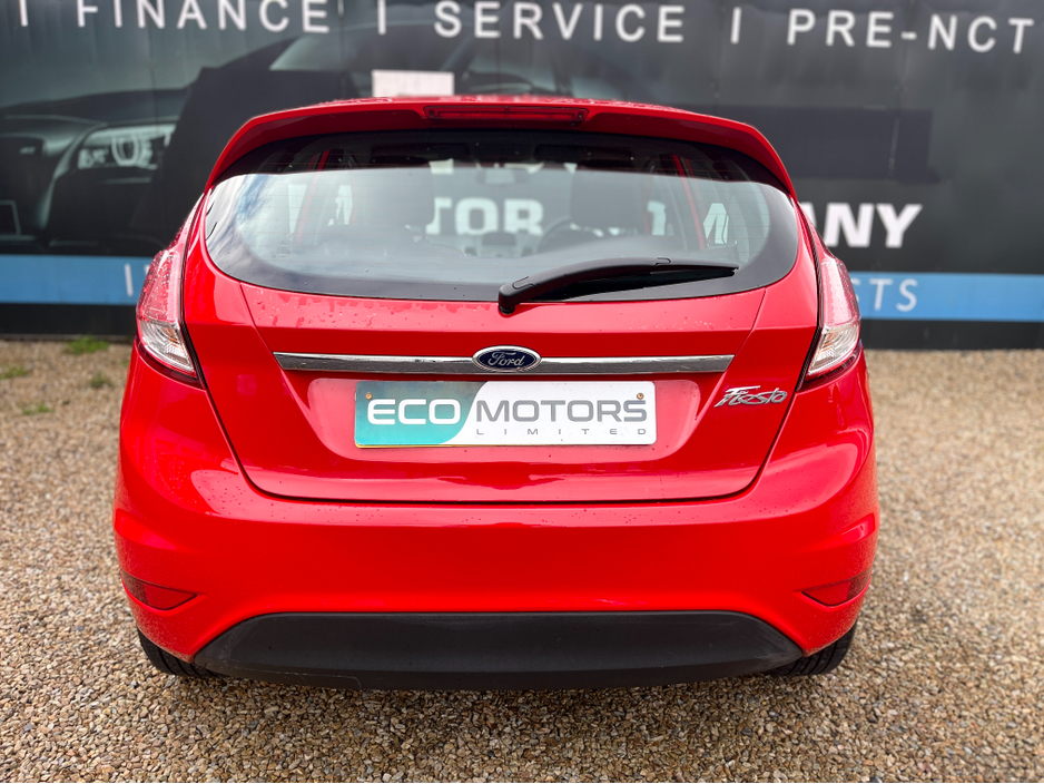 2014 Ford Fiesta - image 5