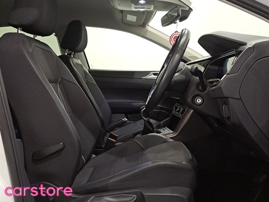 2023 Volkswagen Taigo - image 12