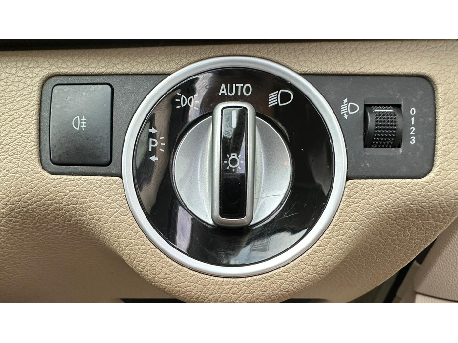 2013 Mercedes-Benz C Class C200 CDI ELEGANCE BLUE EF AUTO SERVICE HISTORY €7,900