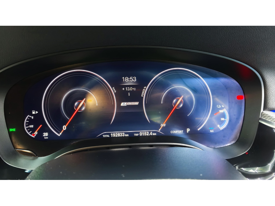 2018 BMW 5 Series - image 22