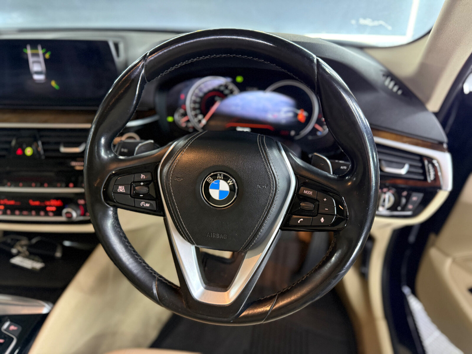 2017 BMW 5 Series 520d xDrive SE Auto €17,950