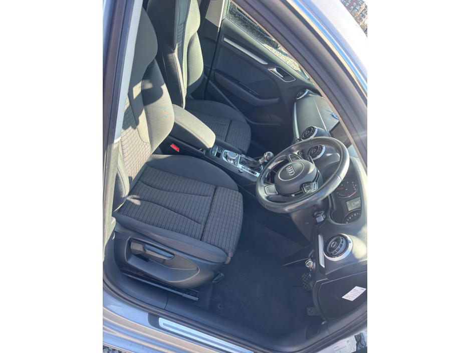 2015 Audi A3 - image 5