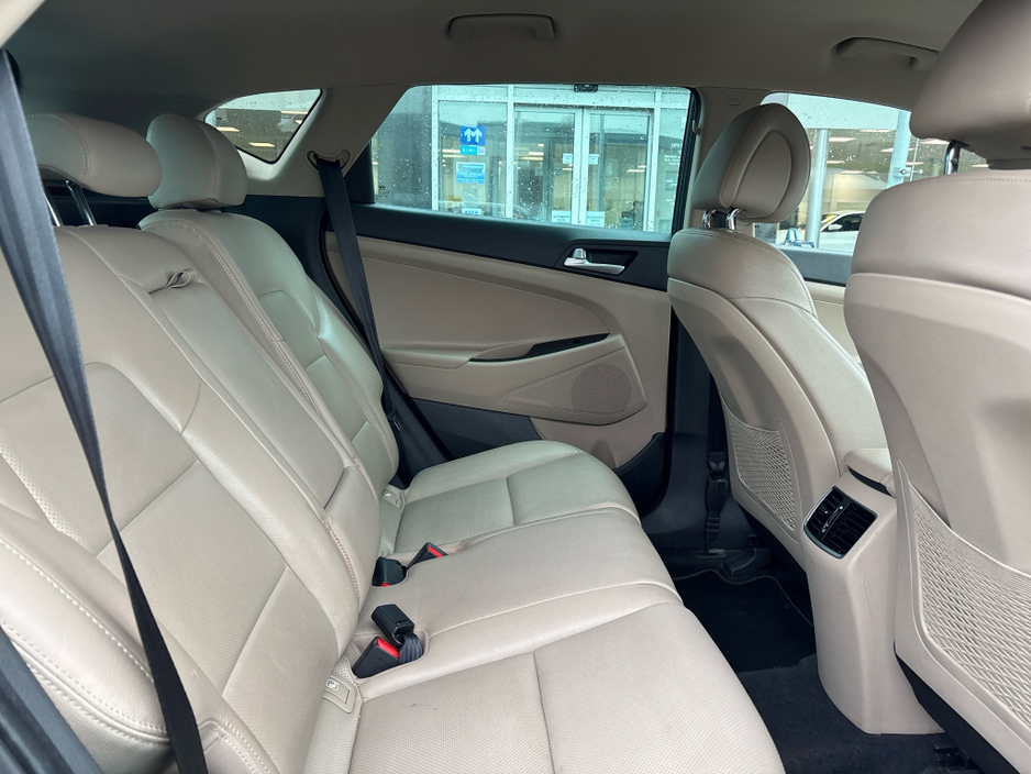 2018 Hyundai Tucson - image 10