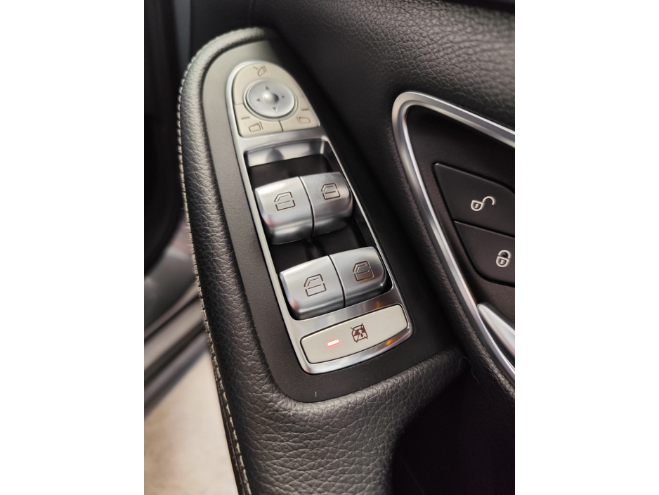 2017 Mercedes-Benz C Class - image 35