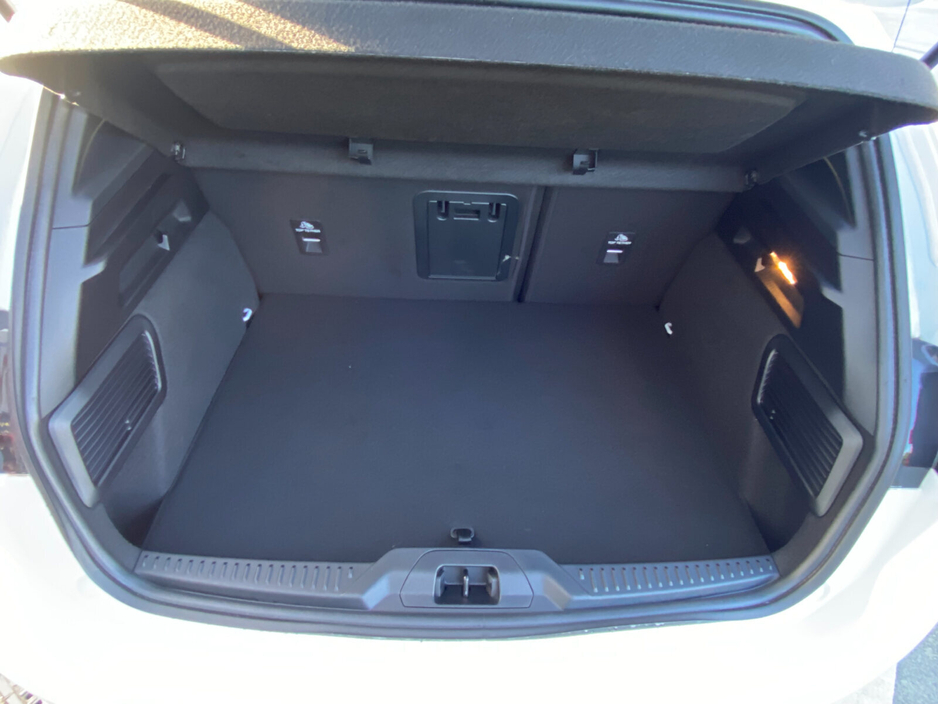 2023 Ford Focus - image 19