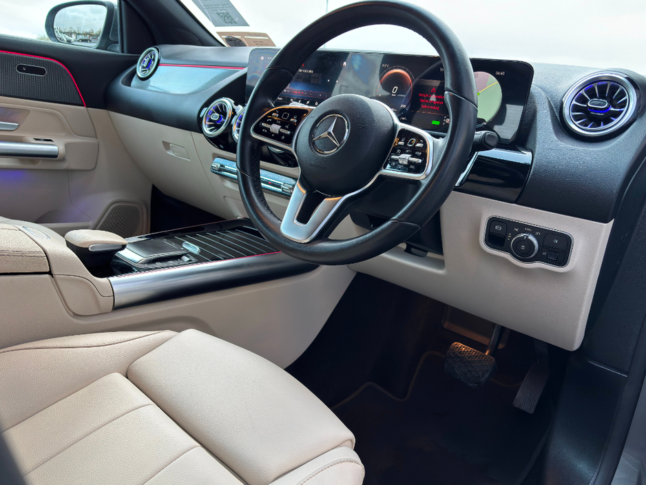 2023 Mercedes-Benz EQA - image 9