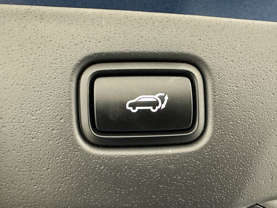 2023 Kia Niro - image 26