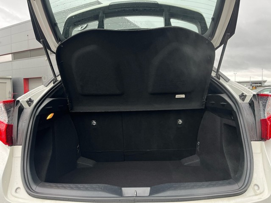 2018 Toyota C-HR - image 10