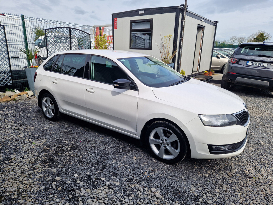 2018 Skoda Rapid - image 5