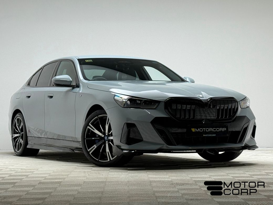 2025 BMW 5 Series 530E M SPORT €71,990