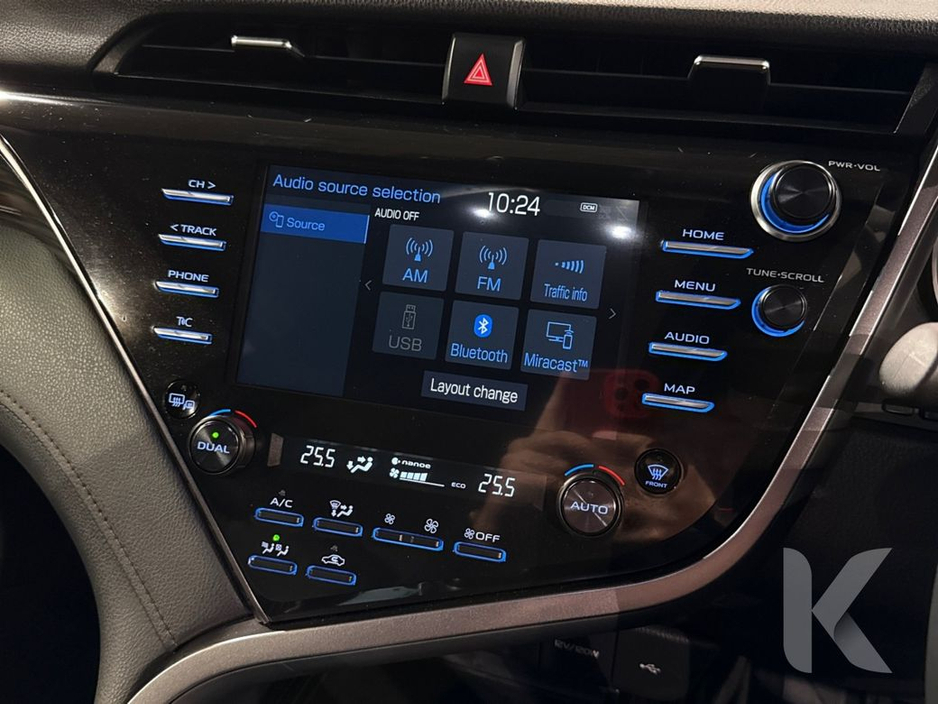 2020 Toyota Camry HYBRID - CRUISE CONTROL - REVERSE CAMERA - PUSH START/STOP BUTTON - TOYOTA SAFETY SENSE €25,950