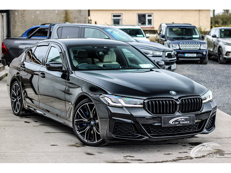 2021 BMW 5 Series - image 4