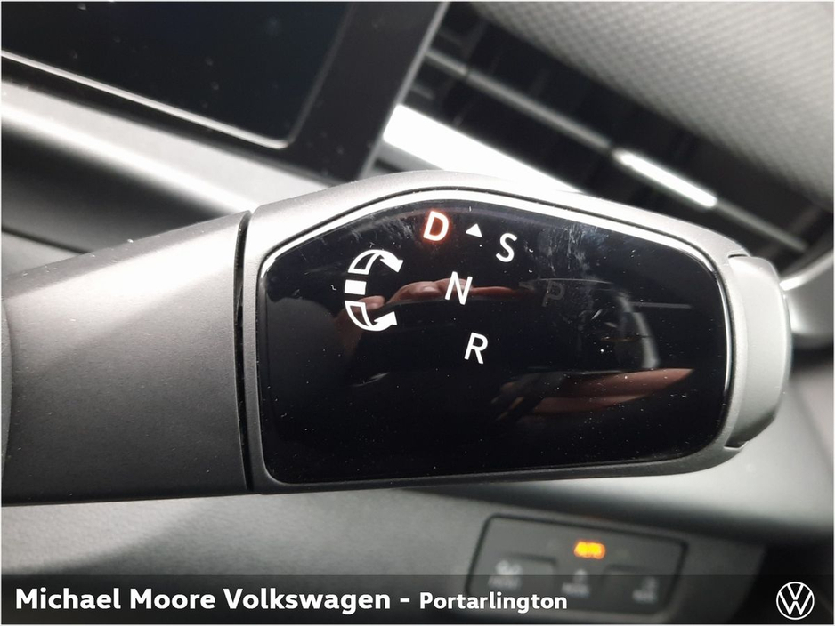 2026 Volkswagen T-Roc - image 23