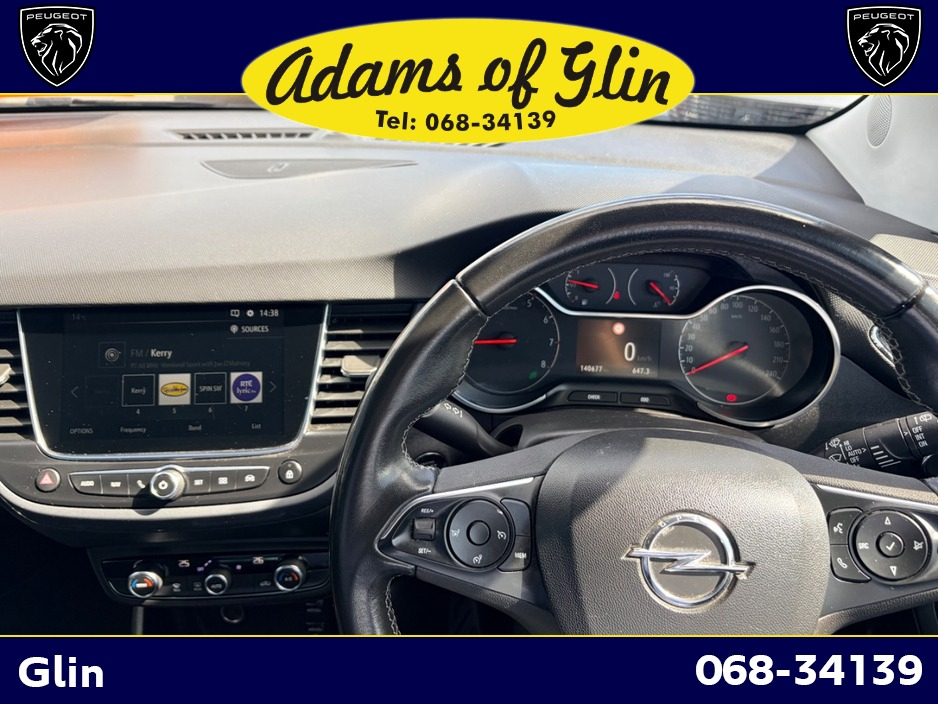 2021 Opel Crossland - image 12