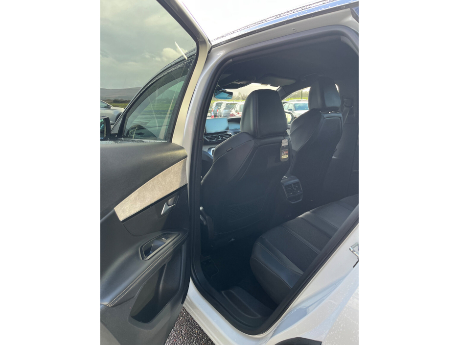 2024 Peugeot 3008 1.5 BlueHDi 130bhp Auto 6.4 GT